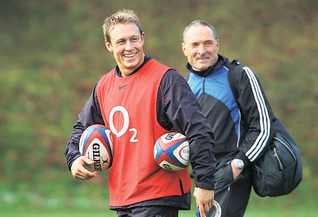 Jonny Wilkinson, with Dave Alred on the training pitch