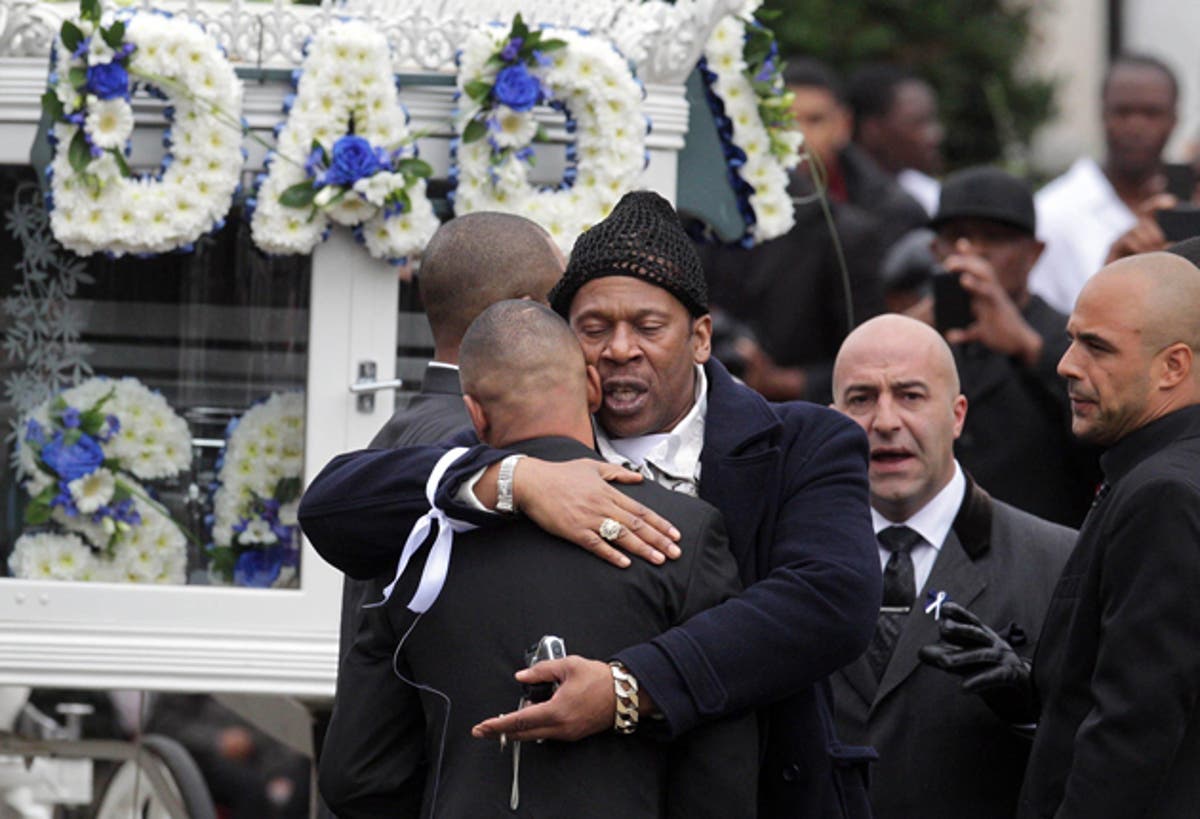 Mark Duggan 'given gun just 15 minutes before death' The Independent The Independent