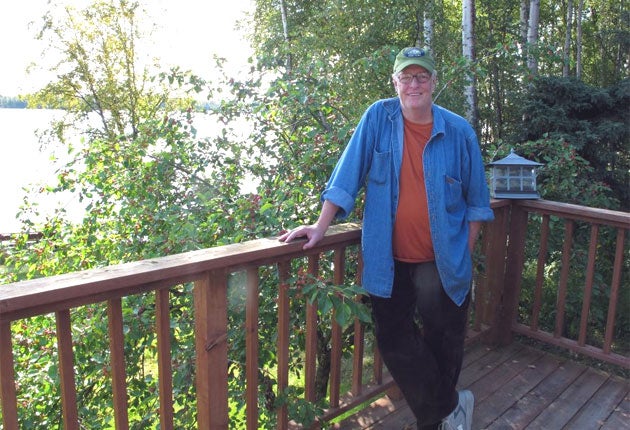Writer Joe McGinniss at the house he rented next to the Palin family