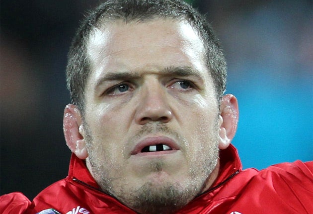 <b> Paul James: </b>An inconsistent scrummaging display from the loosehead prop.  At times James seemed to dominate the Samoan front-row, but on other occasions the Welsh scrum came under severe pressure. 6