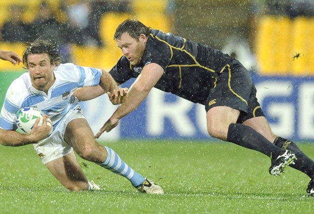 <b>Allan Jacobsen: </b>Worked hard in difficult conditions to stabilise the Scottish scrum against a powerful Argentinean unit. 6