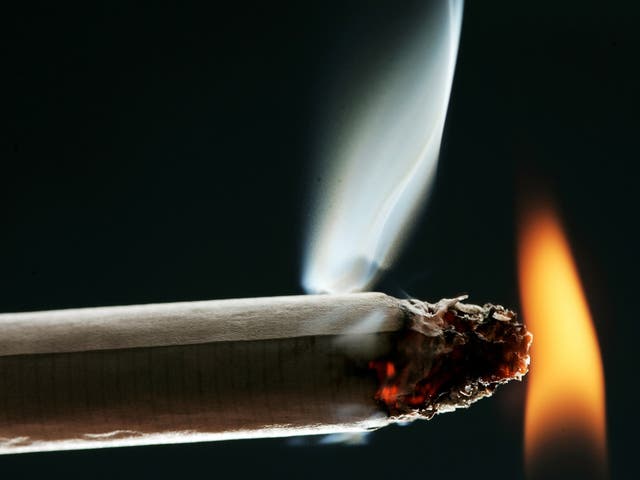 Researchers concluded that while there is still a strong association between smoking and lung cancer, there is no significant relationship between the cancer and exposure to passive smoke