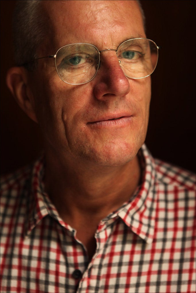 FOR THE INDY on SUNDAY.....REVIEWMagnus Mills, an English author of several novels and short stories. His new book revolves around Busses and he drives a London bus.  photograph by David Sandisonwww.dsandison.com07710 576 445