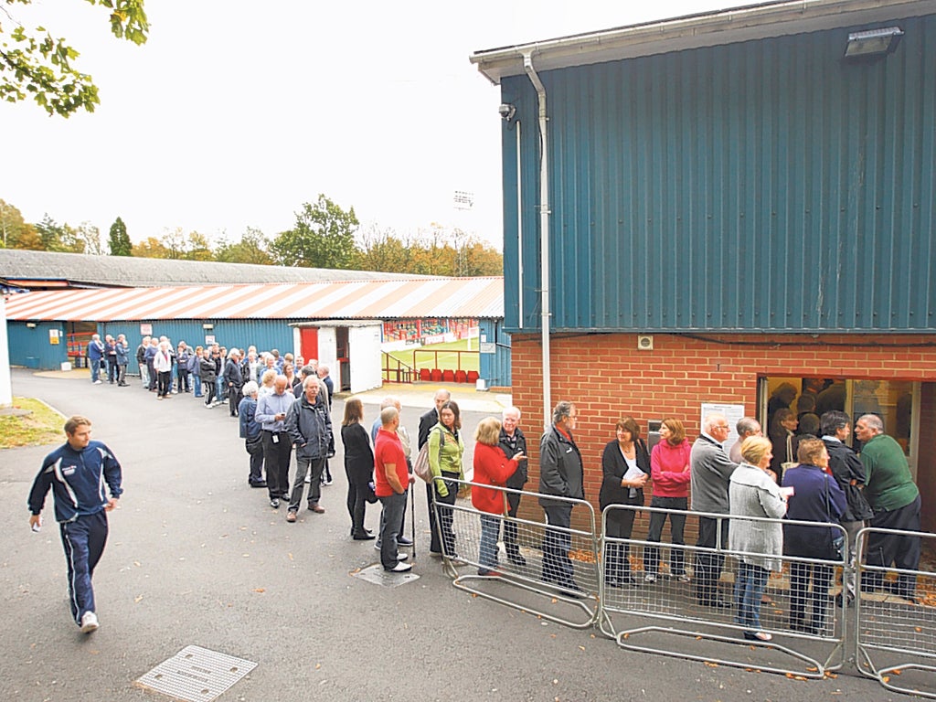 Aldershot fans queue for tickets to watch Manchester United