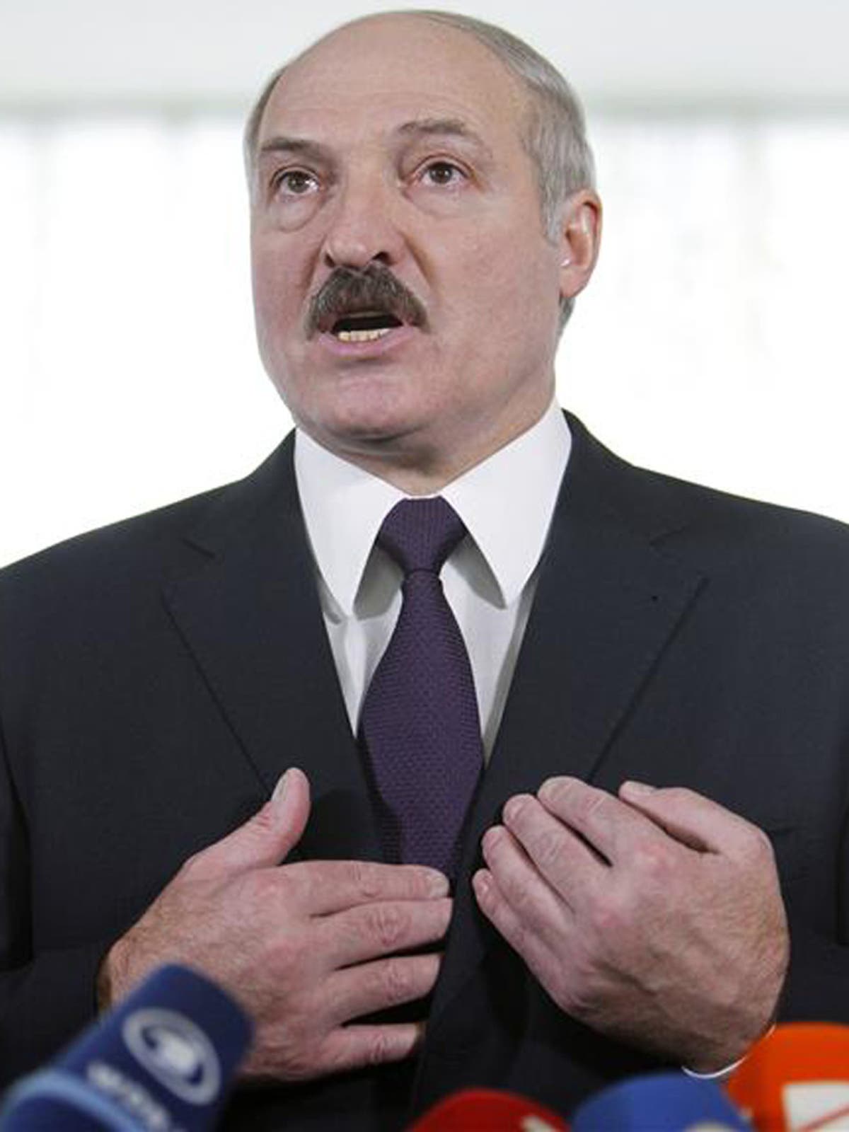 Сколько лукашенко у власти. Лукашенко. Лукашенко фото. Лукашенко портрет.