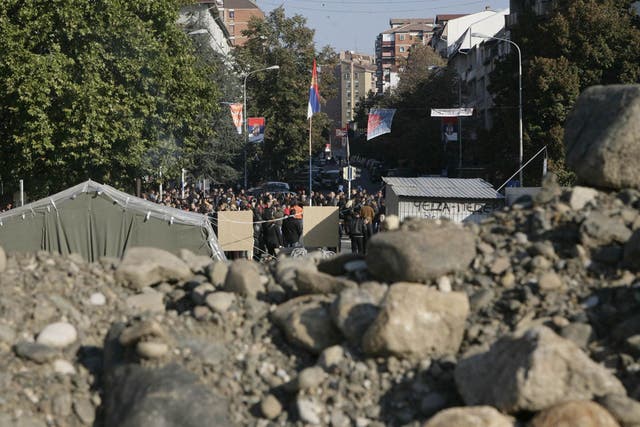 Mitrovica's Serbs behind their barricade on the Kosovan city's bridge