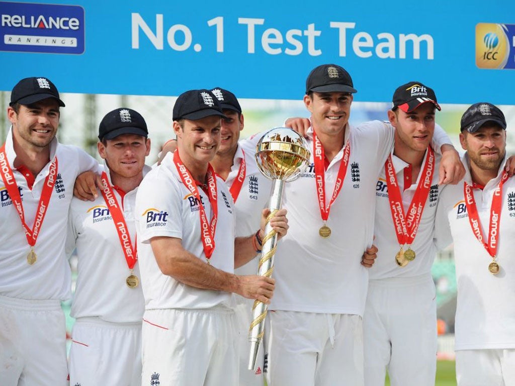 The England Test team celebrate their 4-0 victory over India in the
summer that took them to No 1 in the world