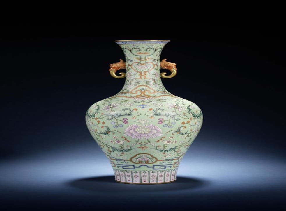 This Chinese vase was thought to have been kept at the royal palace in Beijing's Forbidden City