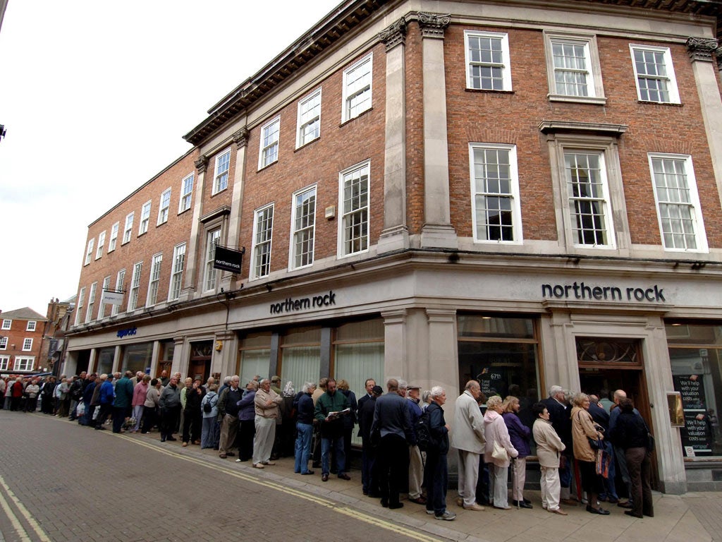 Customers queue to withdraw their money during the run on
Northern Rock in 2007
