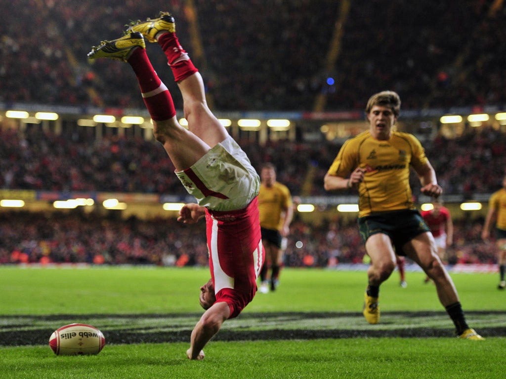 Williams Waves His Goodbyes To A Nation Still Head Over Heels