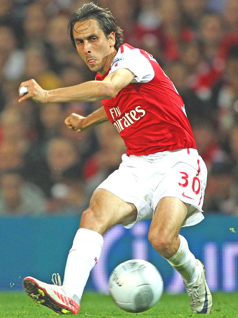 Benayoun is patiently waiting for more first team opportunities at Arsenal