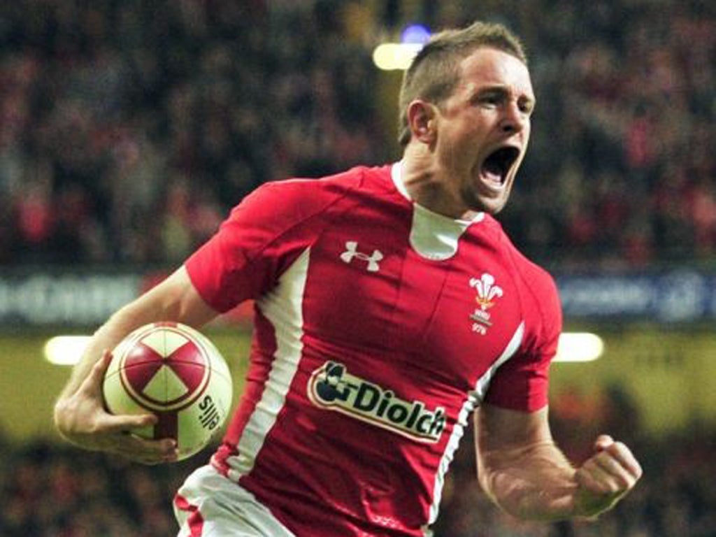 Shane Williams who managed to sign off with a trademark try at the
last possible moment