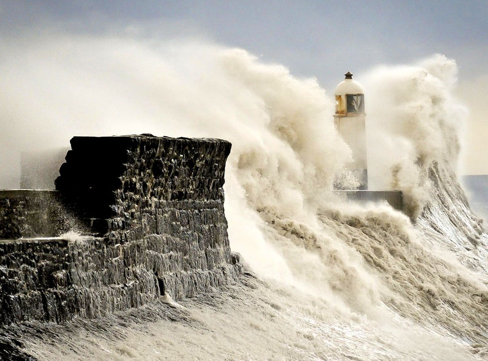 Winter storms to batter Britain all week | The Independent | The ...