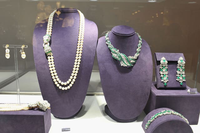 Jewellery owned by Elizabeth Taylor on display