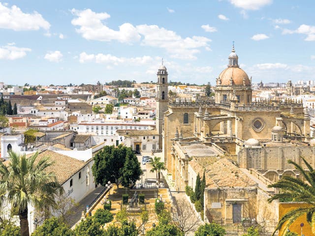 <p>Picture perfect: follow
the cobbled streets of
Jerez to some tantalising
medieval relics</p>