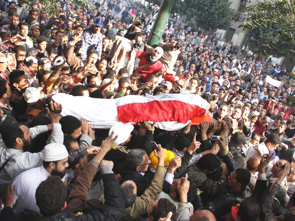 Another protester dies during the clashes in Cairo’s Tahrir Square