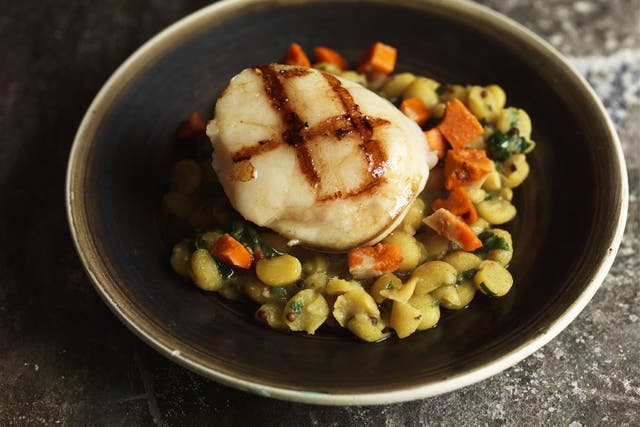 Scallop with dhal