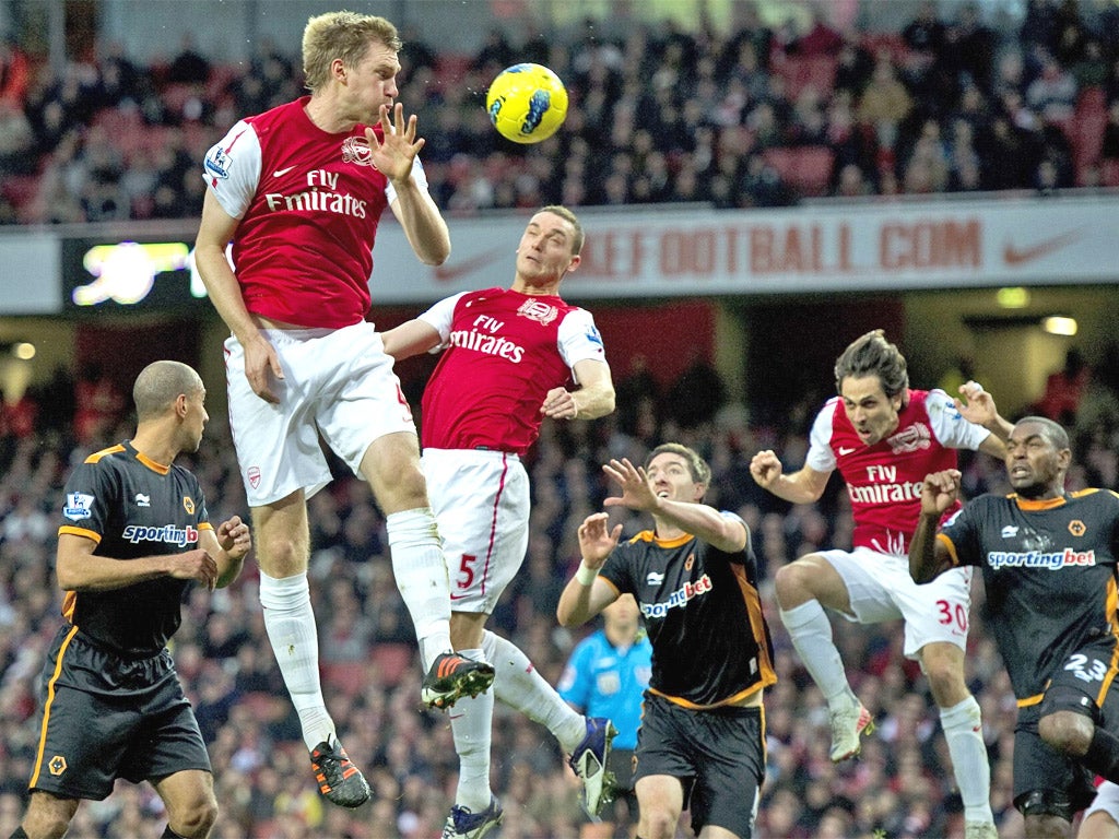 Per Mertesacker has been training with Thierry Henry