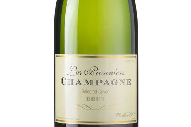 Light and crisply refreshing: Les Pionniers NV Champagne