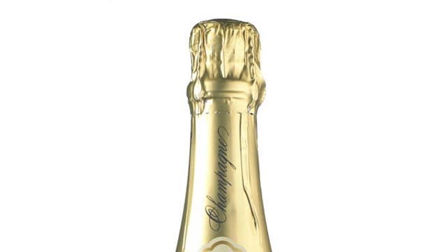 Light and crisply refreshing: Les Pionniers NV Champagne