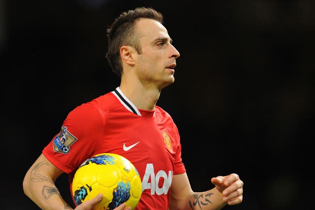 Dimitar Berbatov – Manchester United
The Bulgarian has been out of favour at Old Trafford in the last 12 months so soon after his £30m United career took off. His laid back yet skilful style may suit foreign leagues, although Fulham have been linked with a loan move in January. Berba may still have a part to play in Fergie’s various squad selections, with the Scot stating in November that he’d like to hold onto him for another year. United have the power to extend his contract for another season if they so wish.