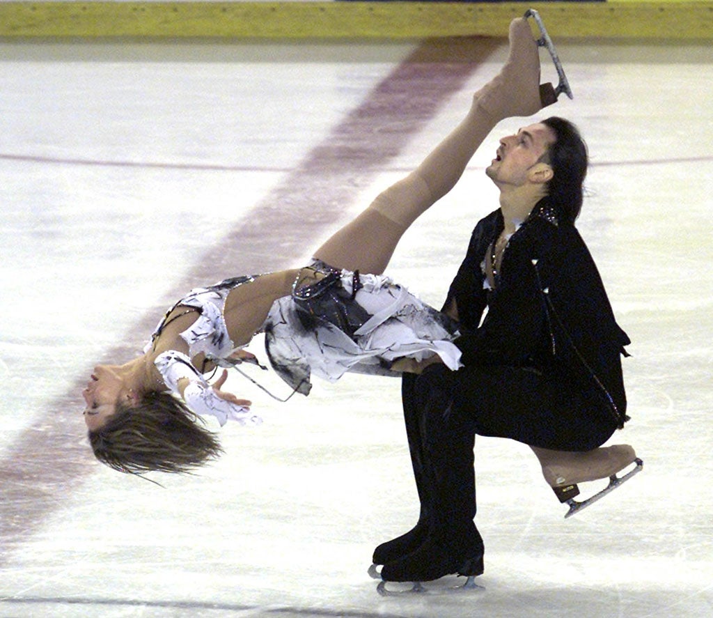 Exercising mind and body: Figure skating championship in
Moscow, 2001
