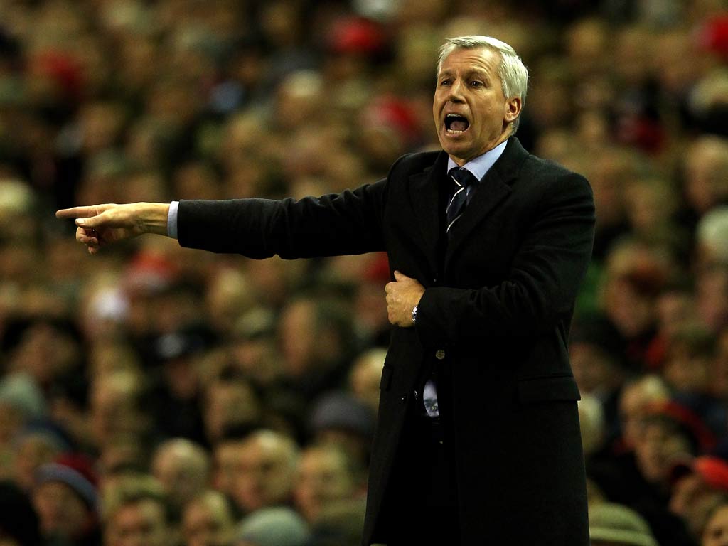 <b>Robbin Ruiter</b><br/>
Newcastle are thought to have made initial contact over the potential £300,000 capture of Dutch goalkeeper Robbin Ruiter. The FC Volendam shot stopper could play second fiddle to fellow countryman Tim Krul should he make a move. Championship leaders Southampton are also rumoured to be interested in the 24-year-old.