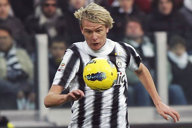 <b>
Milos Krasic</b>
Numerous newspapers have linked the Juventus winger Milos Krasic with a move to Old Trafford. The 27-year-old is out of favour in Turin and is eager to move on, which has opened up the possibility of a loan switch this month. This che