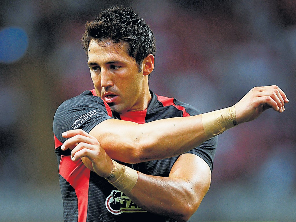 Gavin Henson has been called into the Wales squad despite
being dropped by the Blues this week