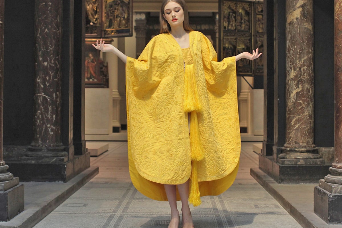 golden spider silk dress price Golden cape made with silk from a million spiders - in pictures | Art and  design