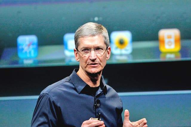 Apple CEO Tim Cook shows how it's done