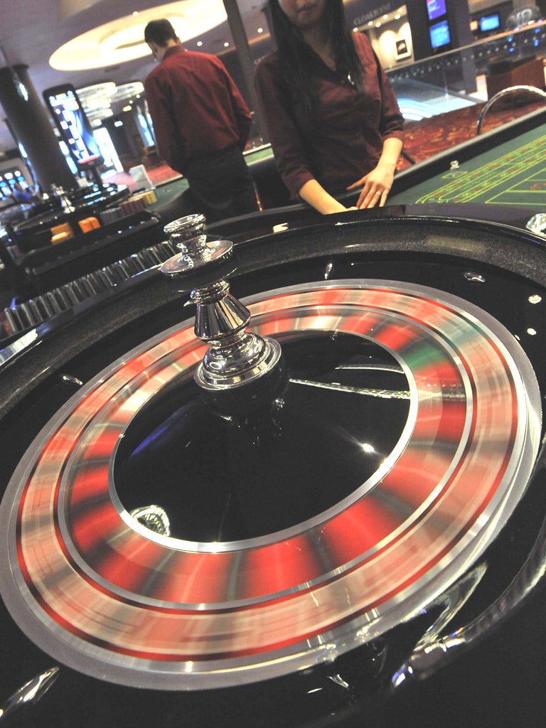 Aspers Casino at the Westfield Stratford City shopping complex − the largest casino of its kind in
the UK