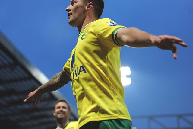 Anthony Pilkington enjoys sealing Norwich’s win over Bolton