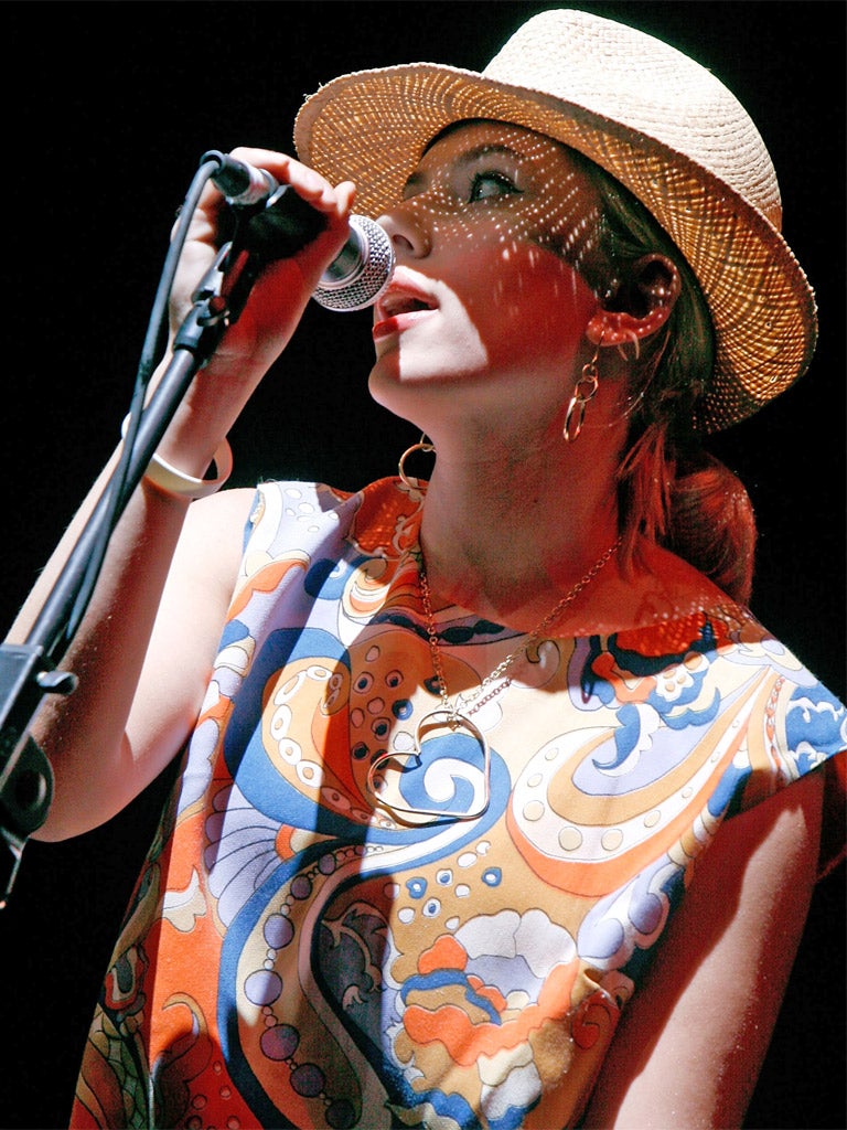 Scarlett Johansson performing at Coachella in 2007