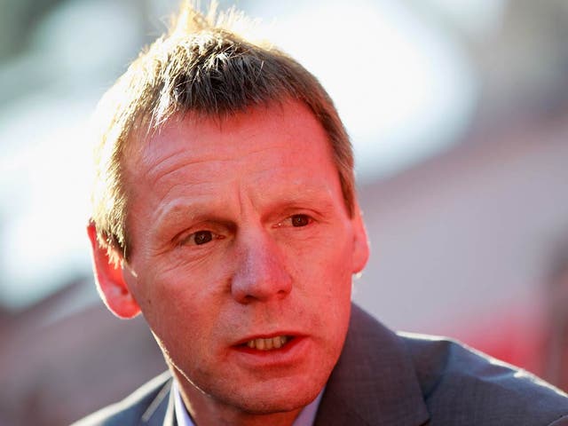 <b>Stuart Pearce</b><br/>

The 49-year-old has impressed in charge of the England Under-21s, reaching the European Championship final in 2009, but he did not convince with Nottingham Forest and Manchester City. "Psycho" is popular, having won 79 caps and 