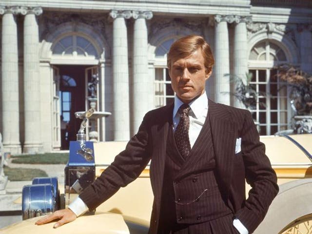 1974: Francis Ford Coppola and Vladimir Nabokov wrote the
screenplay after Truman Capote was replaced for the 1974 version.
It starred Robert Redford as Gatsby and Mia Farrow as Daisy