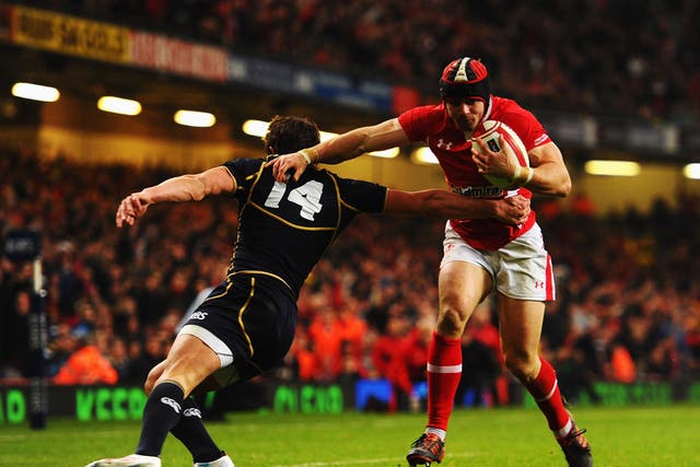 <b>Leigh Halfpenny: </b> Halfpenny had an excellent game both in attack and defence, scoring two tries and making Scotland pay on all but one occasion with the boot. 8/10