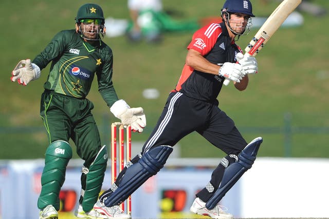 Alastair Cook piles on the runs against Pakistan