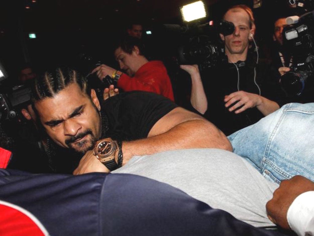 Haye and Chisora wrestle