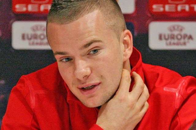 Tom Cleverley should make his first United start since August tonight