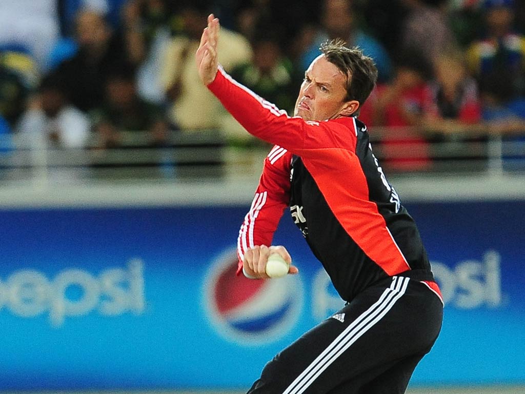 Graeme Swann in action against Pakistan