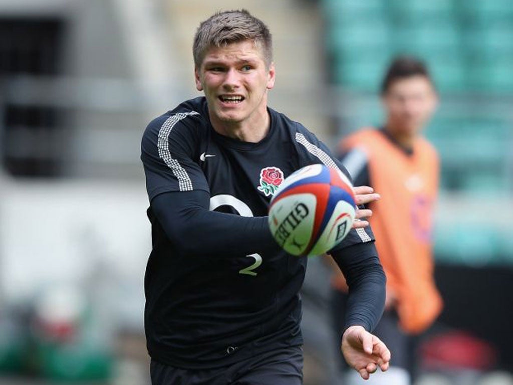 Owen Farrell, England’s only kicker today, gets used to the Twickenham conditions yesterday