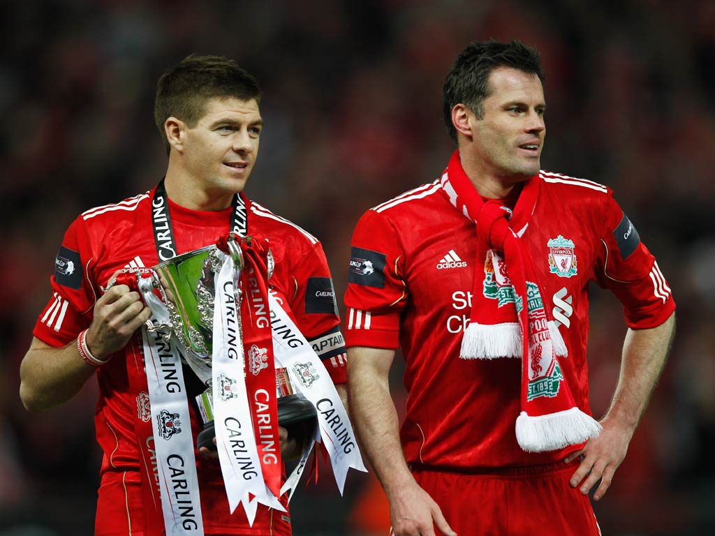 Jamie Carragher and Steven Gerrard with the Carling Cup