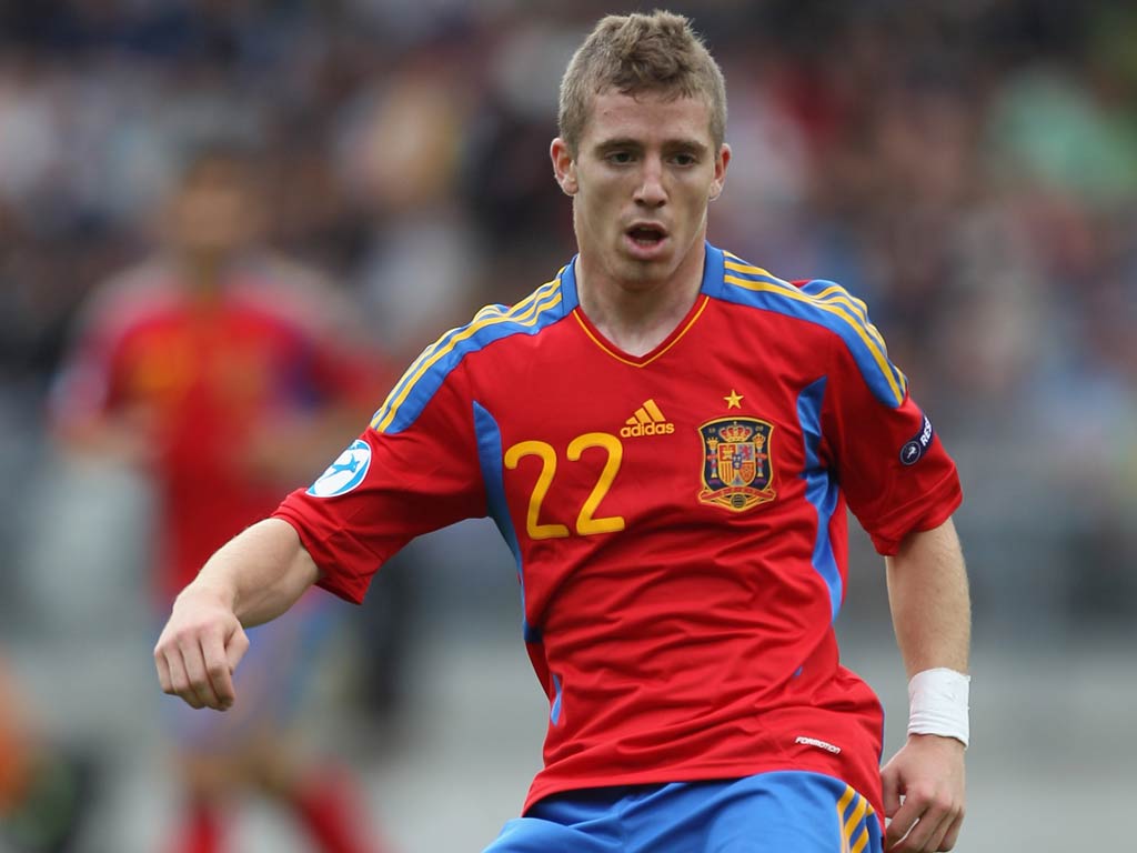 The absence of Fernando Torres will give Iker Muniain a chance to impress for Spain