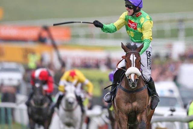 Ruby Walsh and Kauto Star win the 2009 Cheltenham Gold Cup