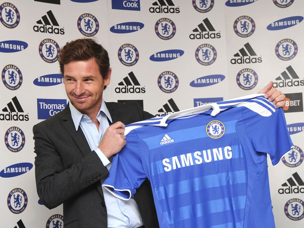 Andre Villas-Boas was appointed as new
Chelsea manager on 22 June 2011, with the London club agreeing to pay Porto £13.3m in compensation. In his first press
conference, he reveals: “I wouldn’t be
satisfied if we don’t win the league.”