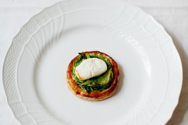 Onion, spinach and goat's cheese tart