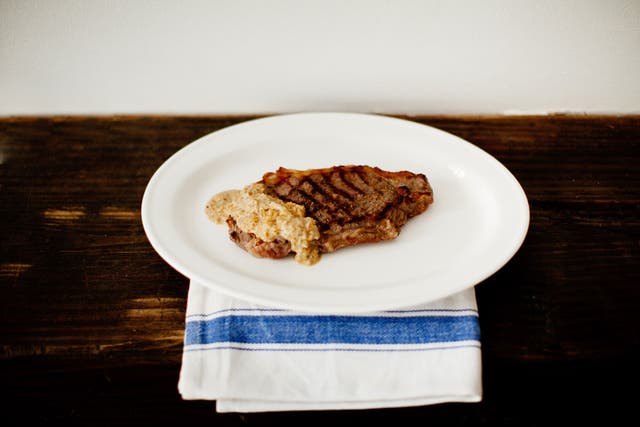 Minute steak with shallot and mustard sauce