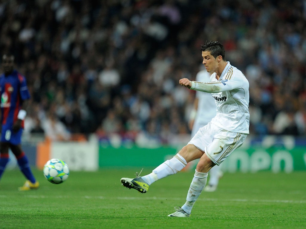 Ronaldo shoots from range against CSKA