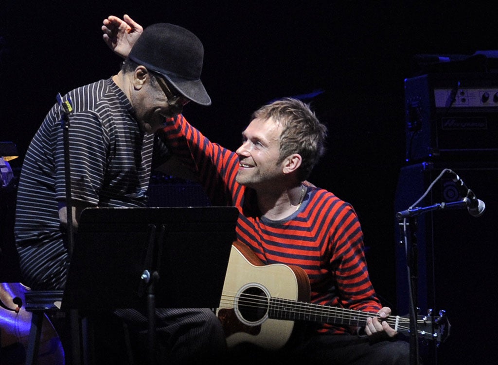 Damon Albarn on stage with Bobby Womack